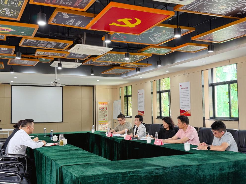 庐阳区委副书记张好启莅临庐阳J9国际站备用文创园调研指导