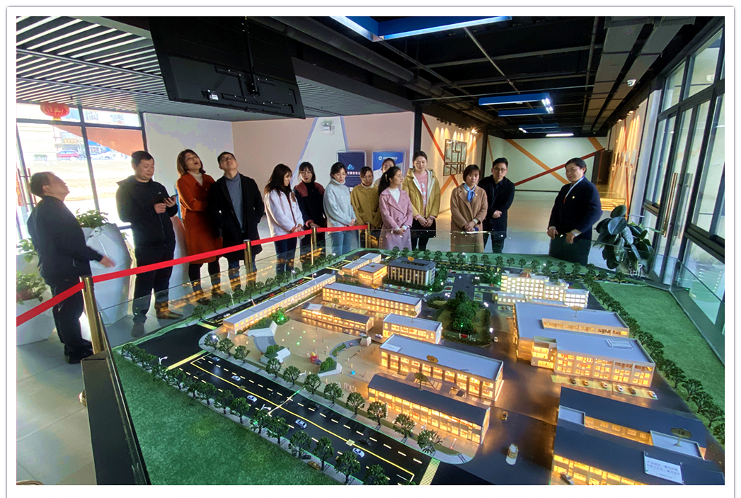 庐阳区组织部副部长凌梅一行 莅临庐阳J9国际站备用文创园指导调研